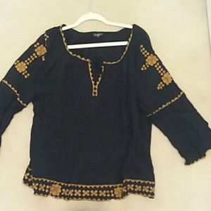 3x navy with gold embroidered print 3/4 sleeve